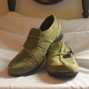 Classique Green Loafers